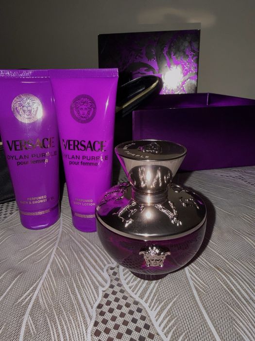 Подаръчна кутия Versace Pour Femme Dylan Purple