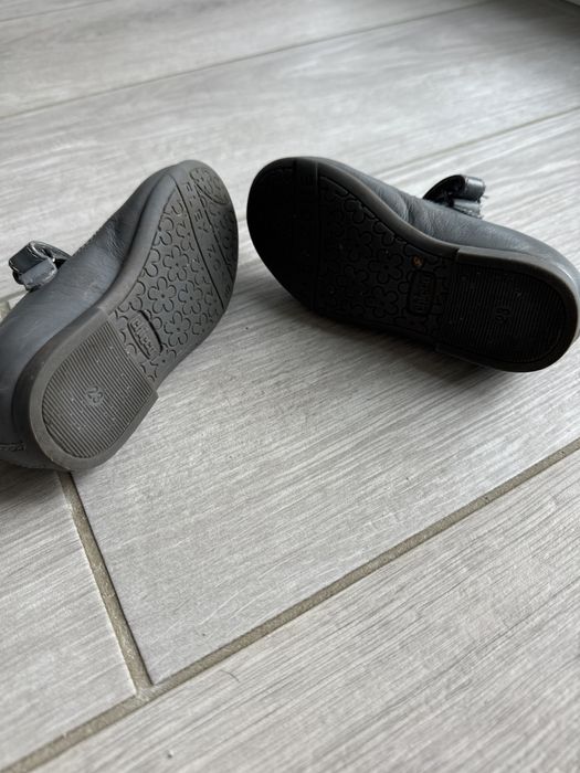 Обувки балеринки за момиче Chicco 23 номер