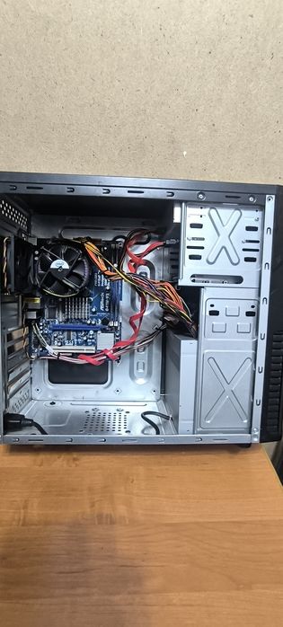 Компьютер системный блок.