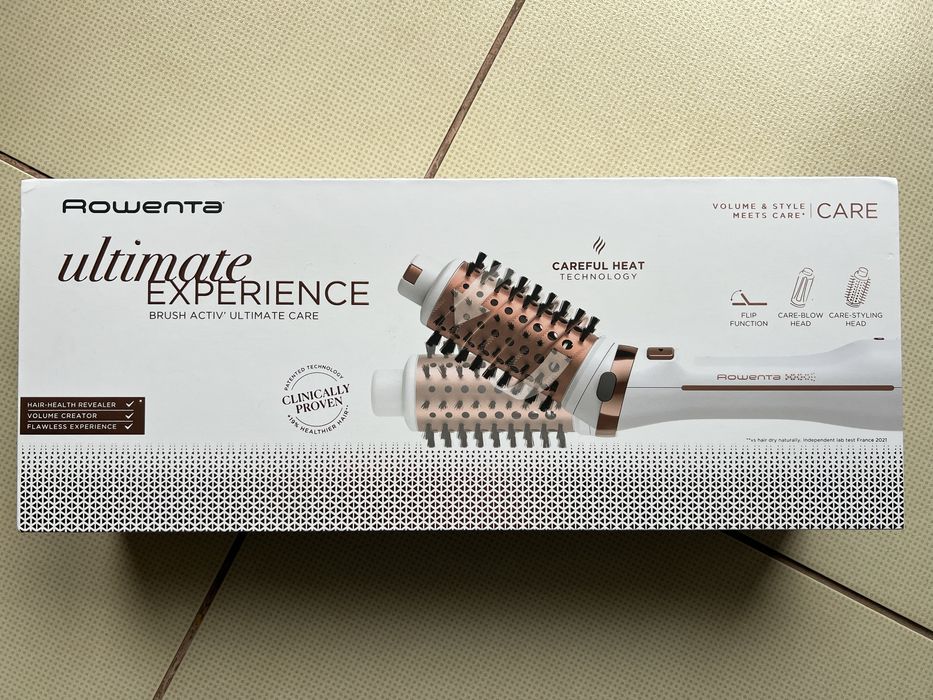 Perie rotativă cu aer cald  ROWENTA - Brush Activ