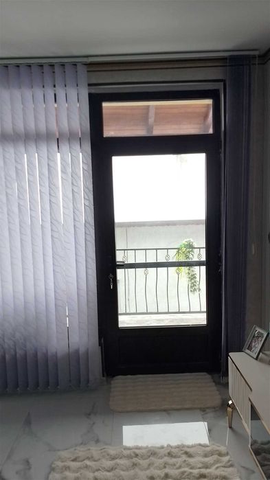 Вертикални вътрешни щори