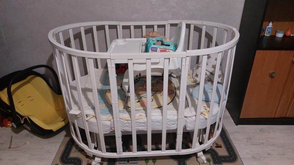 Продам детскую кроватку