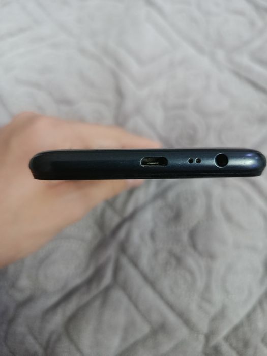 Телефон Realme c 21y