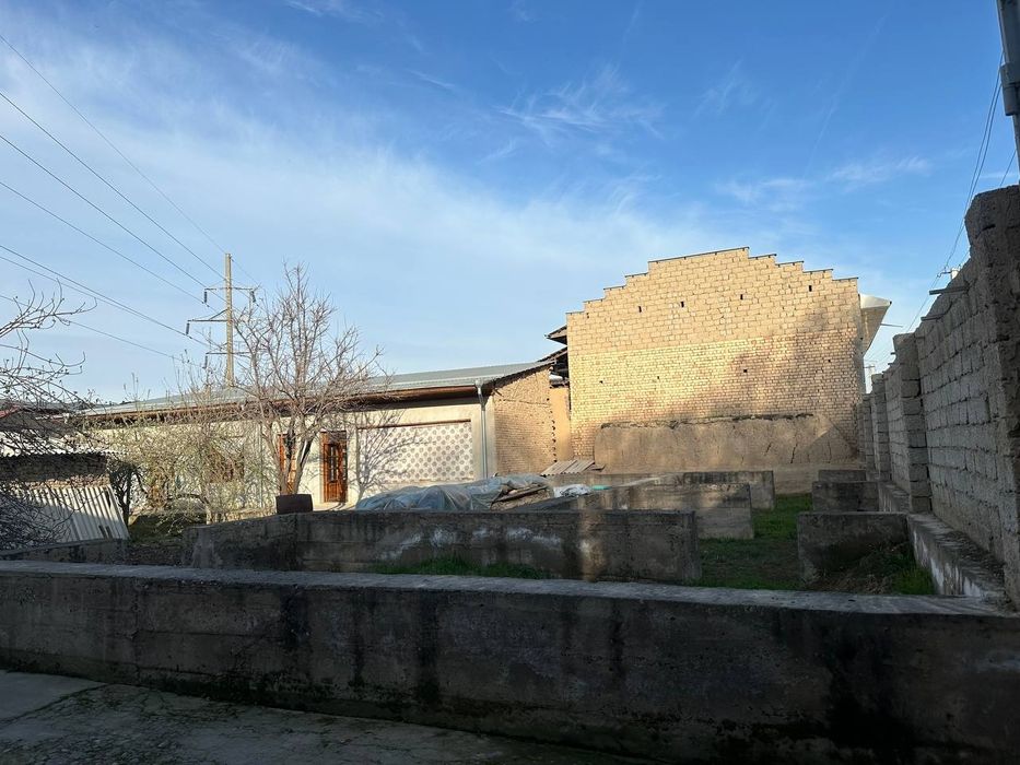 Nazarbek Uy sotiladi srochna