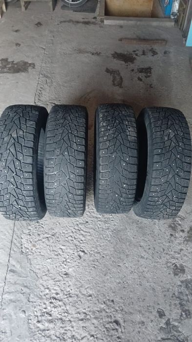 Продам зимний шины.