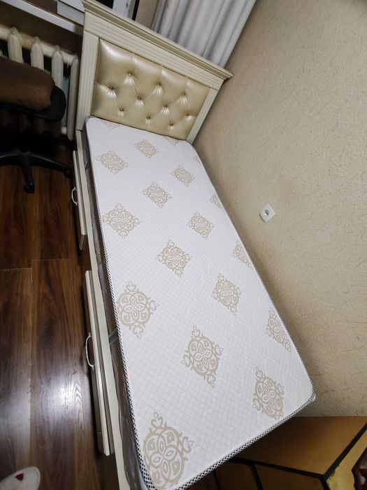 Кровать односпальная