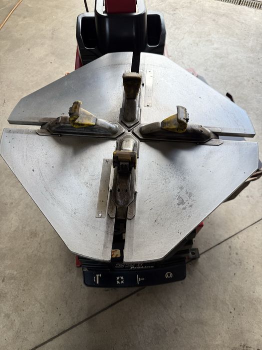 Машина монтаж демонтаж гуми