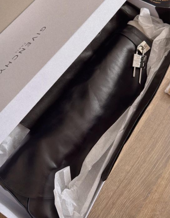 Cizme Givenchy 4G Padlock Knee