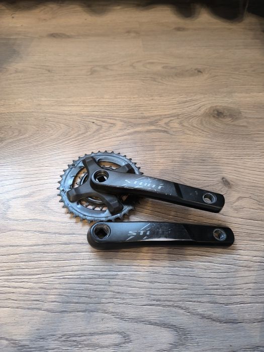 Vând piese bicicleta