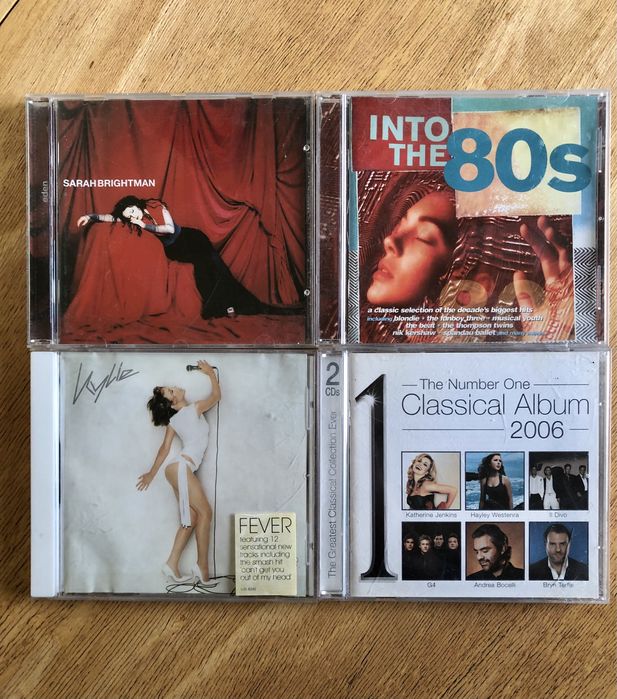 Музикални дискове оригинални на английски