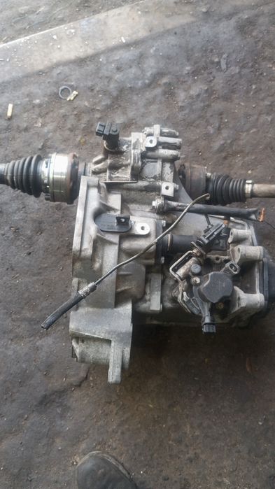 Каробка Фольксваген Пассат в3 в4