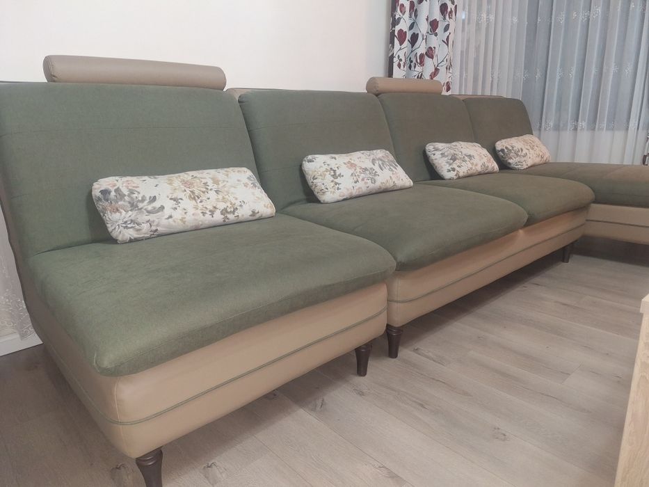 Vand Coltar modular cu taburete