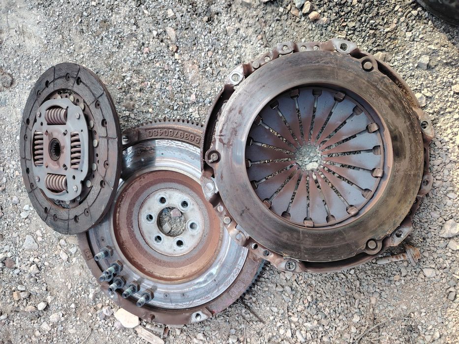 Комплект съединител с маховик за Пежо 207 / 307 / 308 / Peugeot 308 /