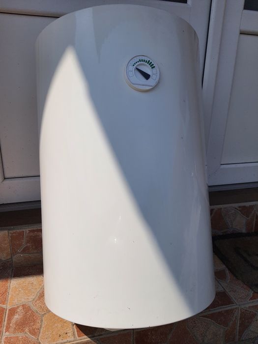 Vand boiler electric 80l stare foarte buna.