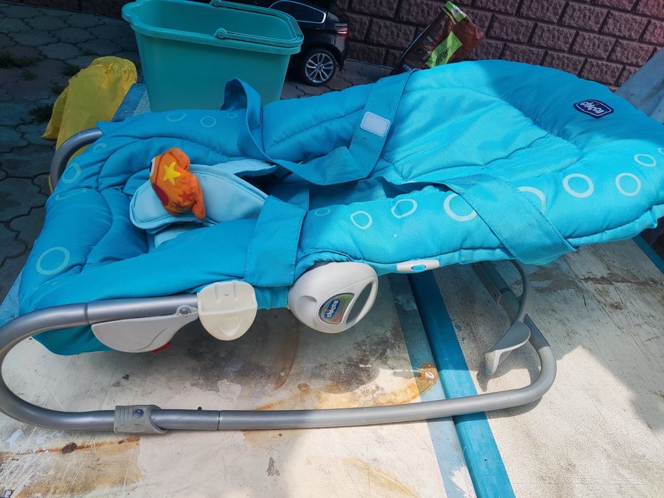 Продам детский шезлонг и горшок