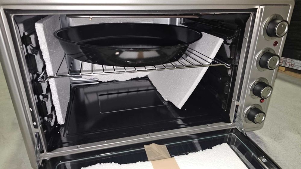 Малка готварска печка ELITE EMO-70302G, 70L, 4500W, 2 котлона