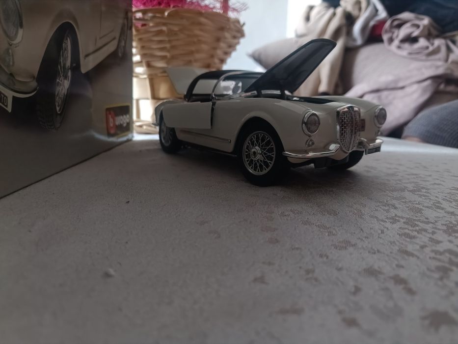 Lancia Aurelia 1:18 BBURAGO