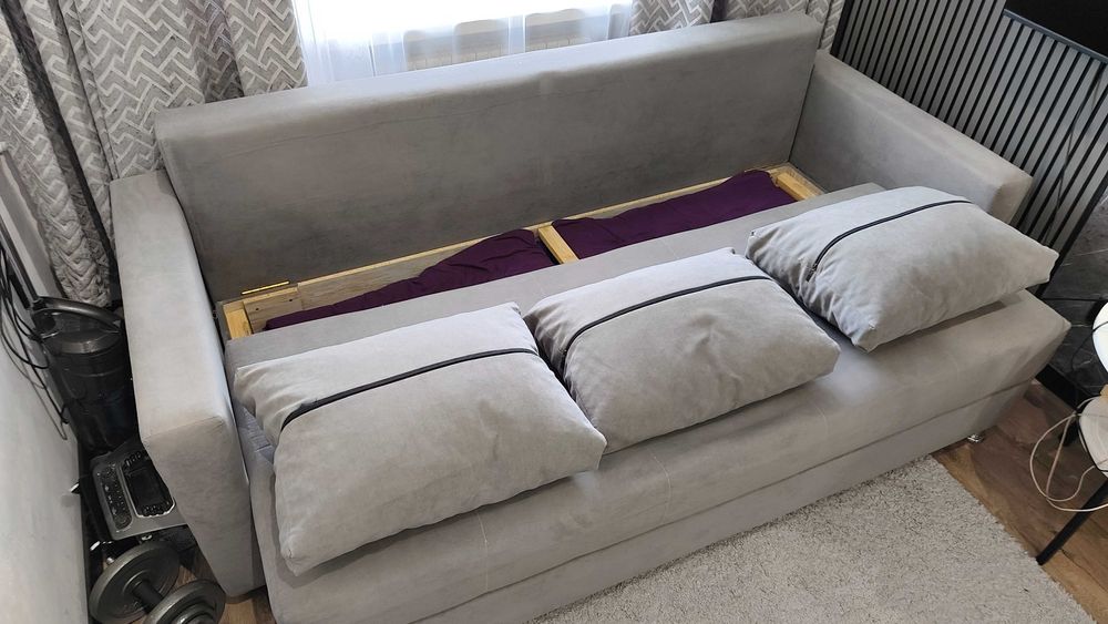 Продам диван 2024 года