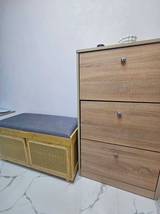 Продам тумбы в прихожую