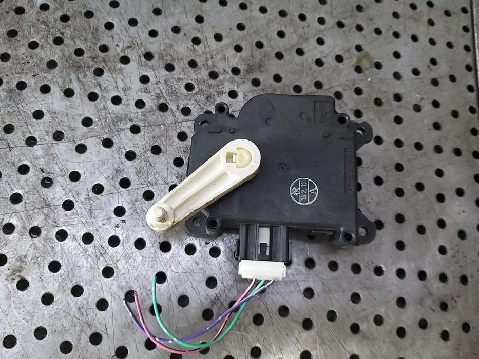 Motoras clapeta aeroterma 2.0 d mazda 5 2010 hb601ba6r01 8610007070