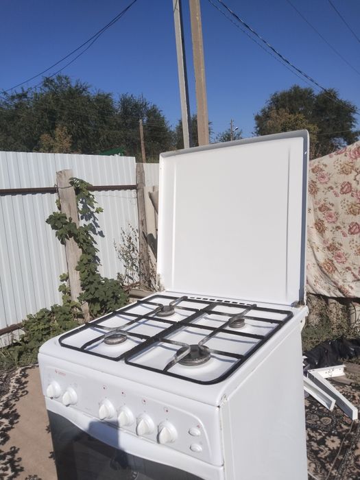 Продам газовую плиту
