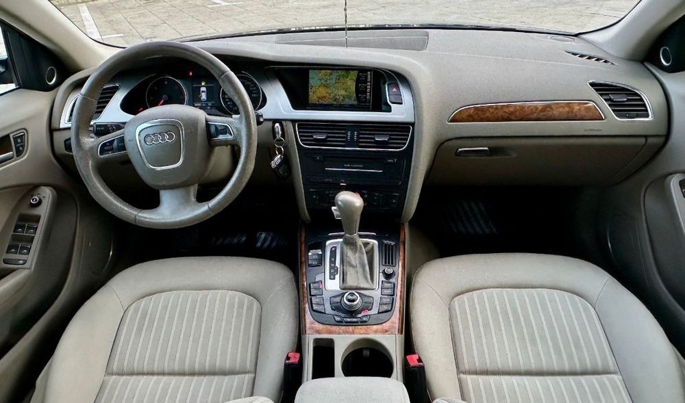 Audi A4 B8 avant 2.0 tdi 143 CP 8+1 Multritonic