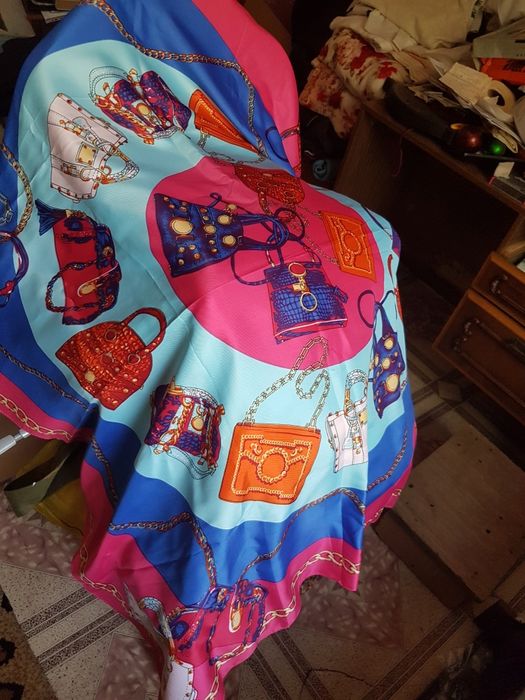 Платок от Hermes. Новый.