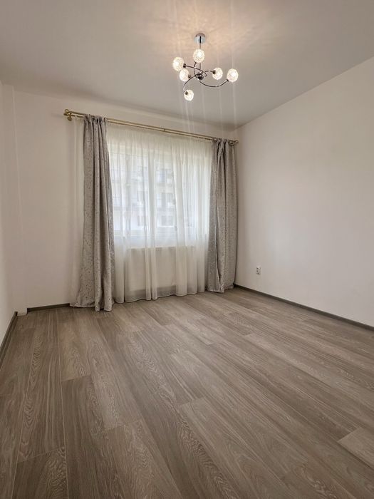 Închiriez apartament nou Florești