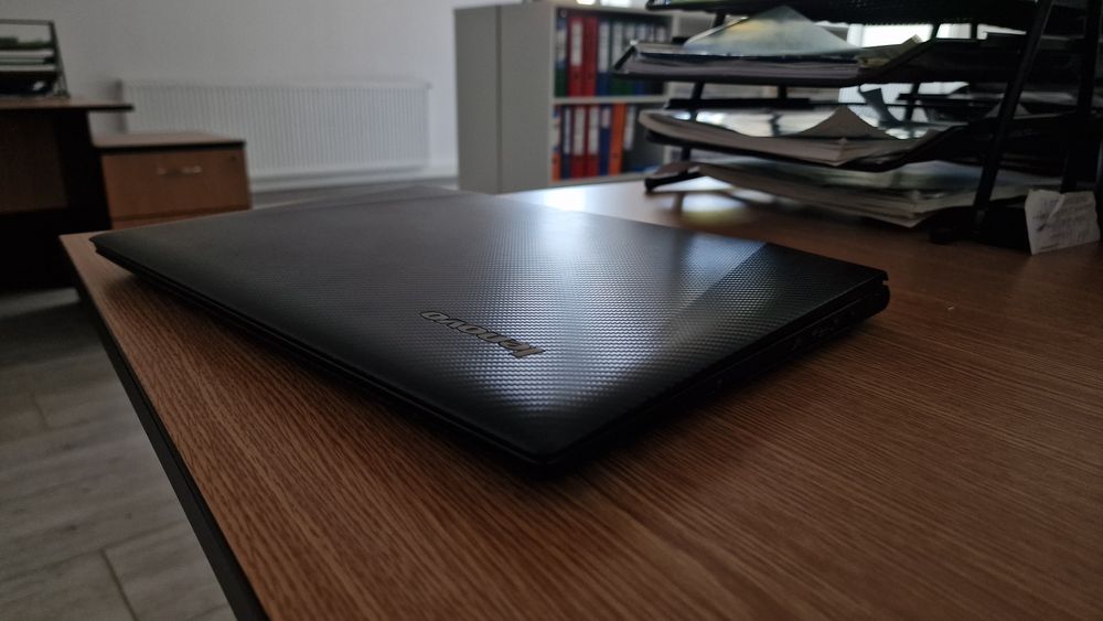 Laptop gaming LENOVO y40-80