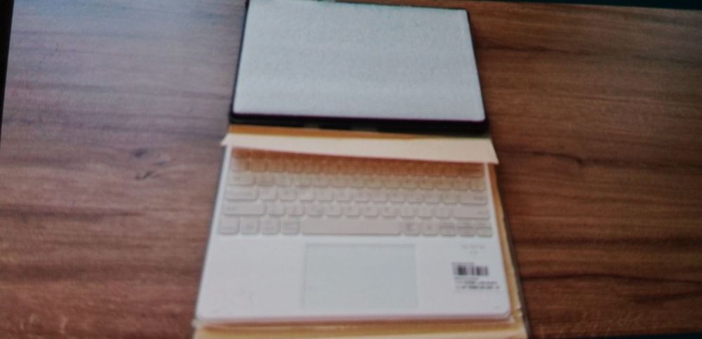 Husa pentru tableta cu tastatura