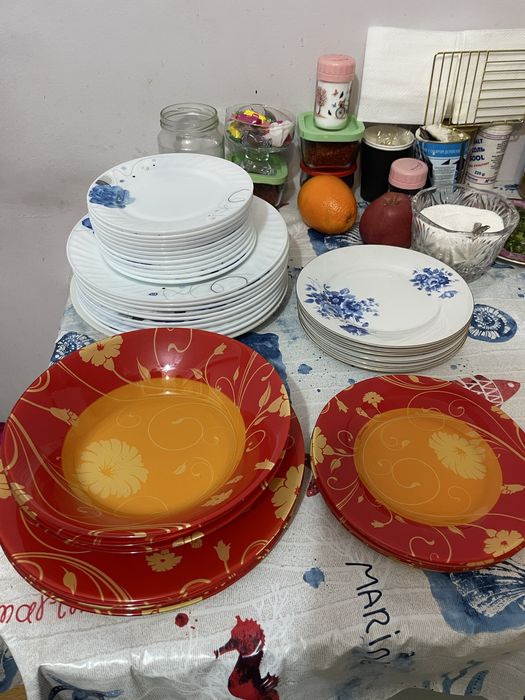 СРОЧНО Тарелки недорого