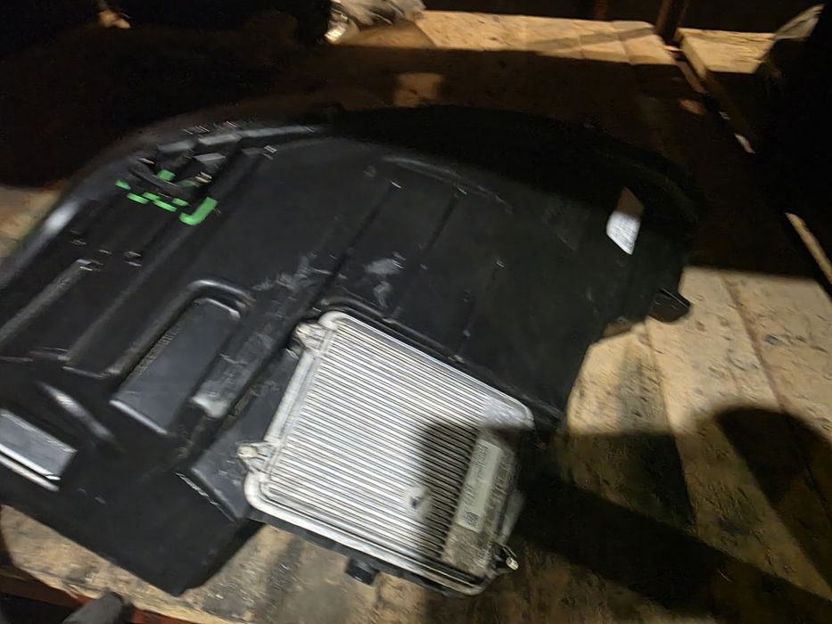 Фар за Тесла след 2017 година