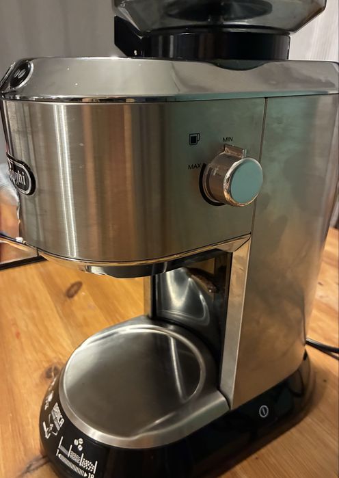 Râsniță DeLonghi Dedica KG521.M