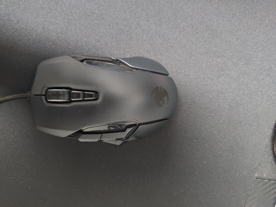 Mouse Roccat Kone Aimo ca nou