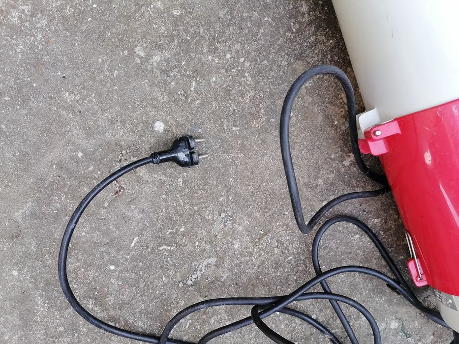 Прахосмукачка, ръчна