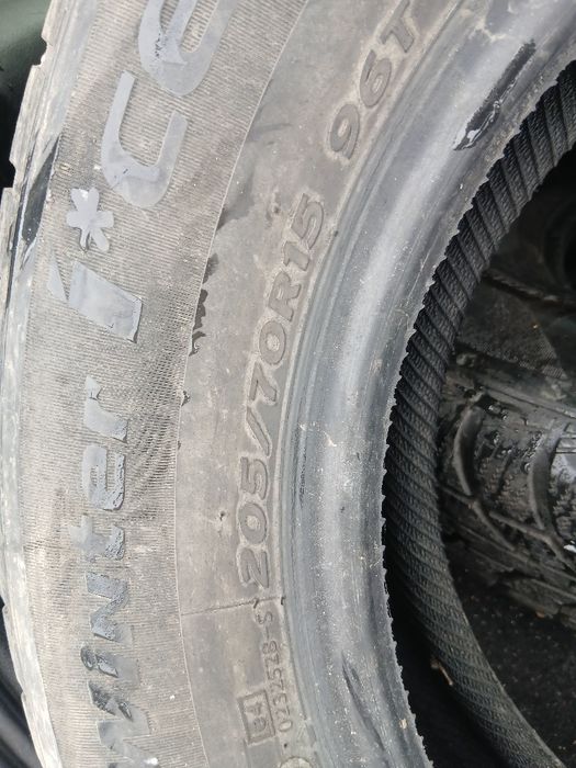 Cauciucuri iarna 205/70/15 96T