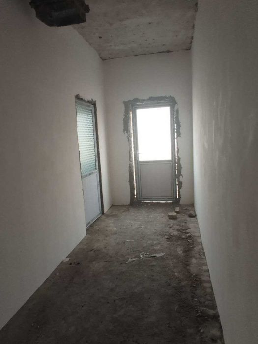 Нежилое здание от владельца в Чиназе. Вдоль речки Чирчика