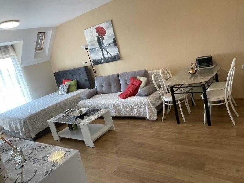 Дава се под наем Едностаен апартамент в Бургас, Сарафово - 42 кв.м за 459 € - Снимка #1
