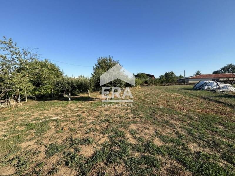 ЕКСКЛУЗИВНО!Двуетажна къща с РЗП 121m2 в село Оборище , обл Варна