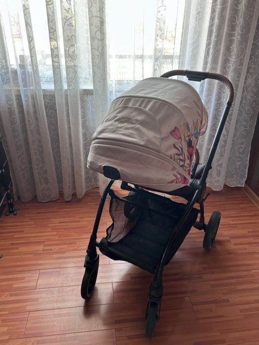 Продам коляску Kinderkraft 2 в 1