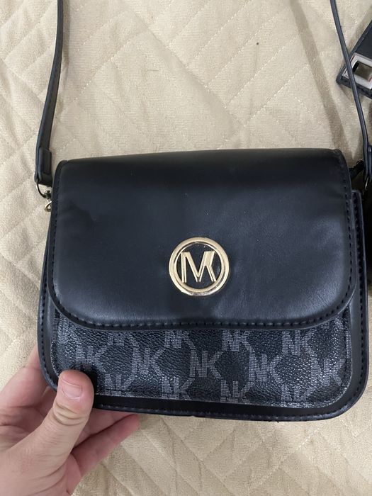 Продам сумки все по 2500