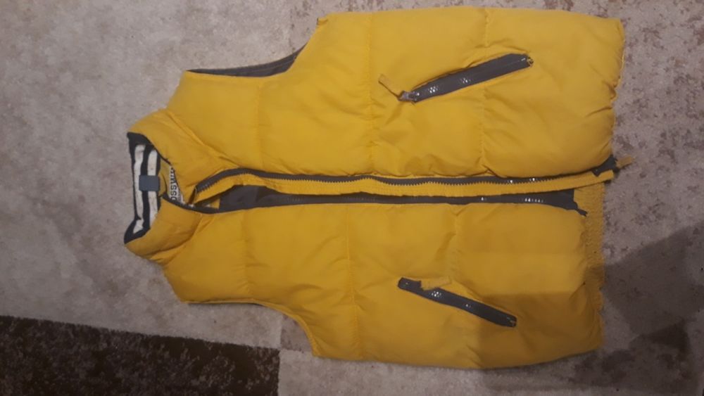 Vestă groasa cu gluga pt copii, marca Tako, 122cm, pt 6-7 ani