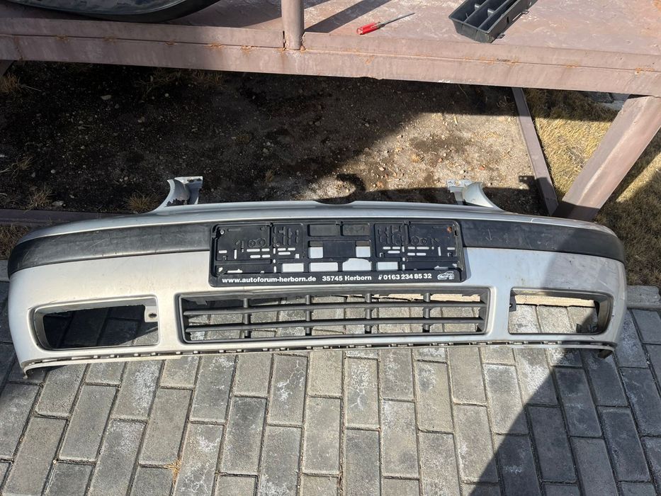 Продам бампер передний гольф 4