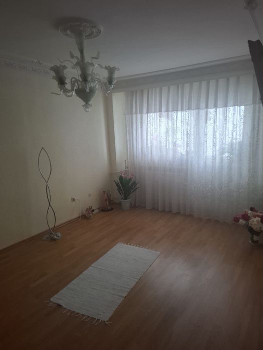 Propietar vand apartament spatios 54 mp Prundu