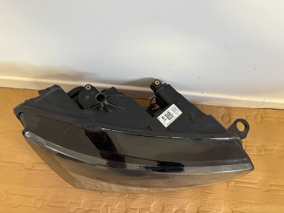 Far dreapta halogen led Skoda Scala dupa 2019 cod 657941016