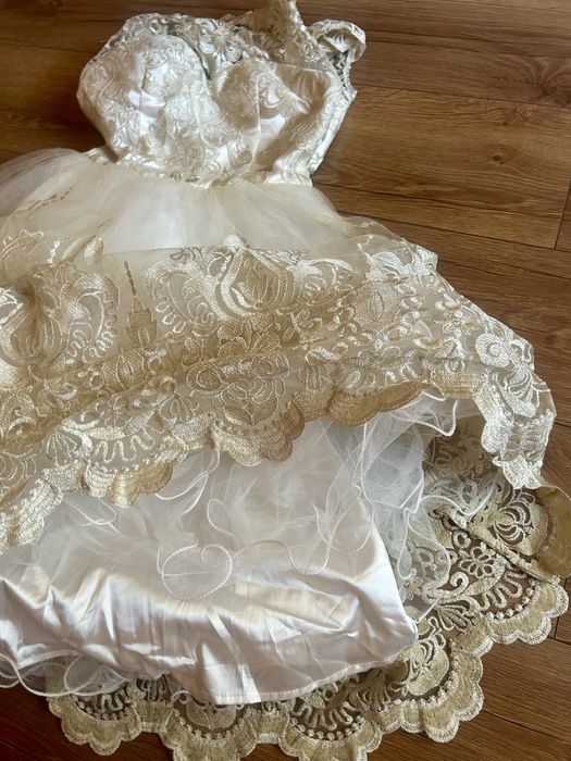 Официална бална рокля