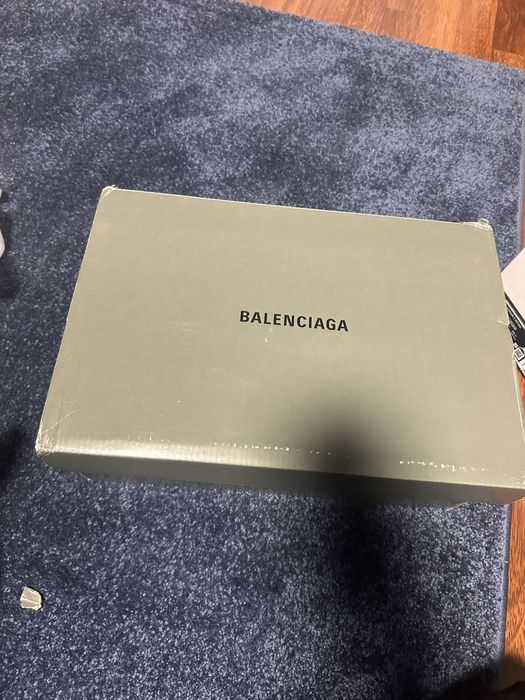 Balenciaga track 42
