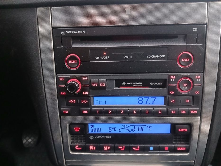 Оригинален касетофон.vw.Gamma+сд-чейнджър за vw-Golf 4.Bora.polo.passa