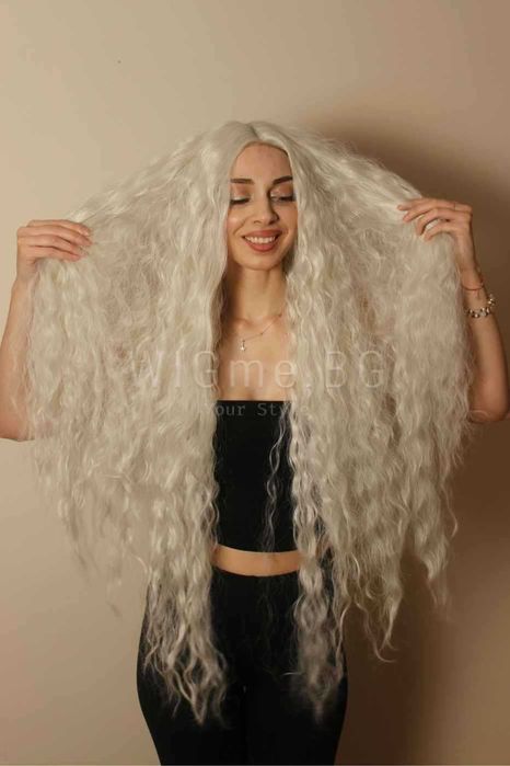 Дълга къдрава бяло руса лейс фронт перука Саша