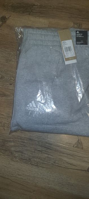 Pantaloni Adidas Studio PT